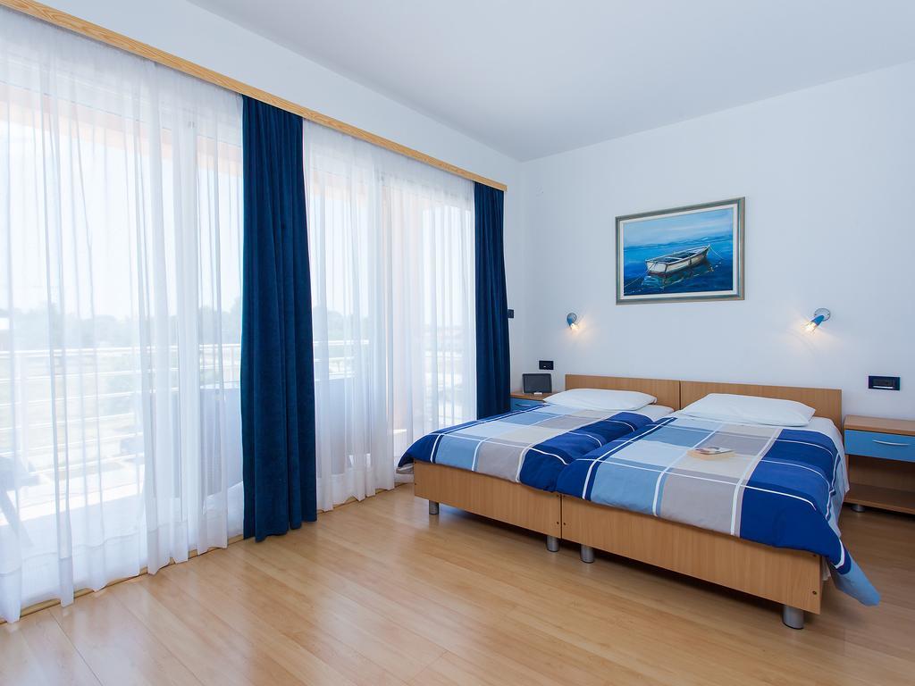 Apartments Villa Brioni I Fažana エクステリア 写真